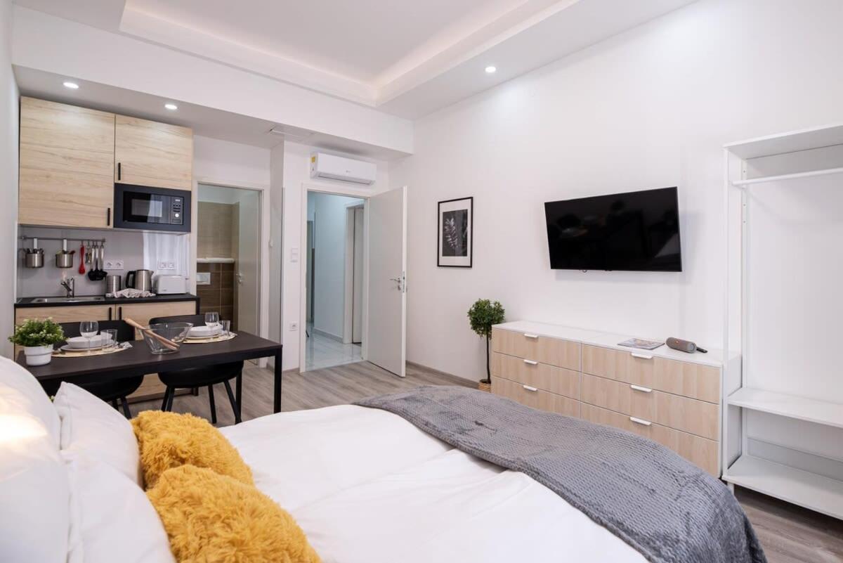 Charming Studio At Downtown Budapeste Exterior foto