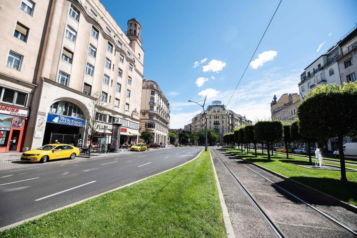 Charming Studio At Downtown Budapeste Exterior foto